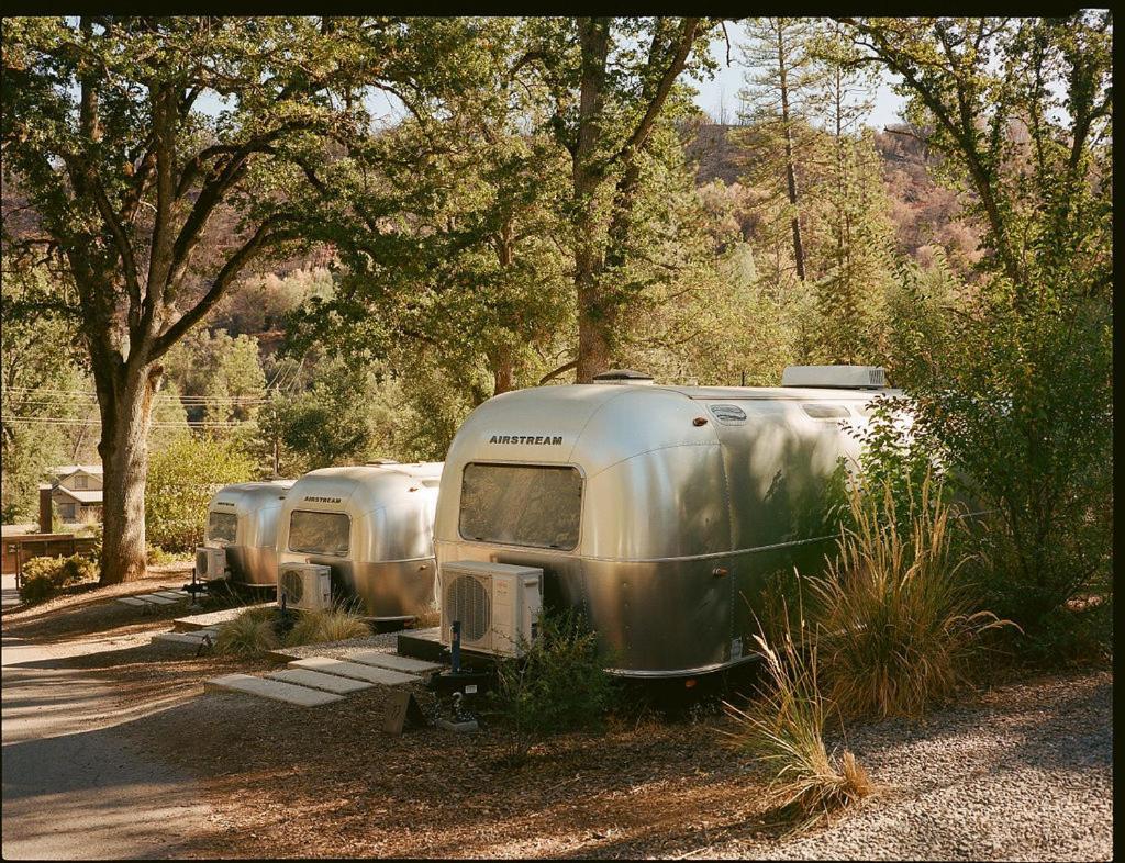 Autocamp Yosemite Hotel Midpines Eksteriør billede