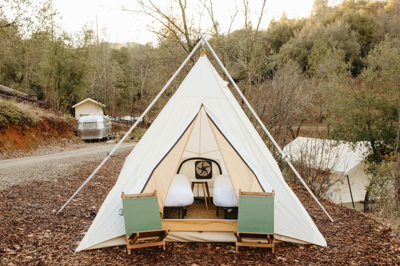 Autocamp Yosemite Hotel Midpines Eksteriør billede
